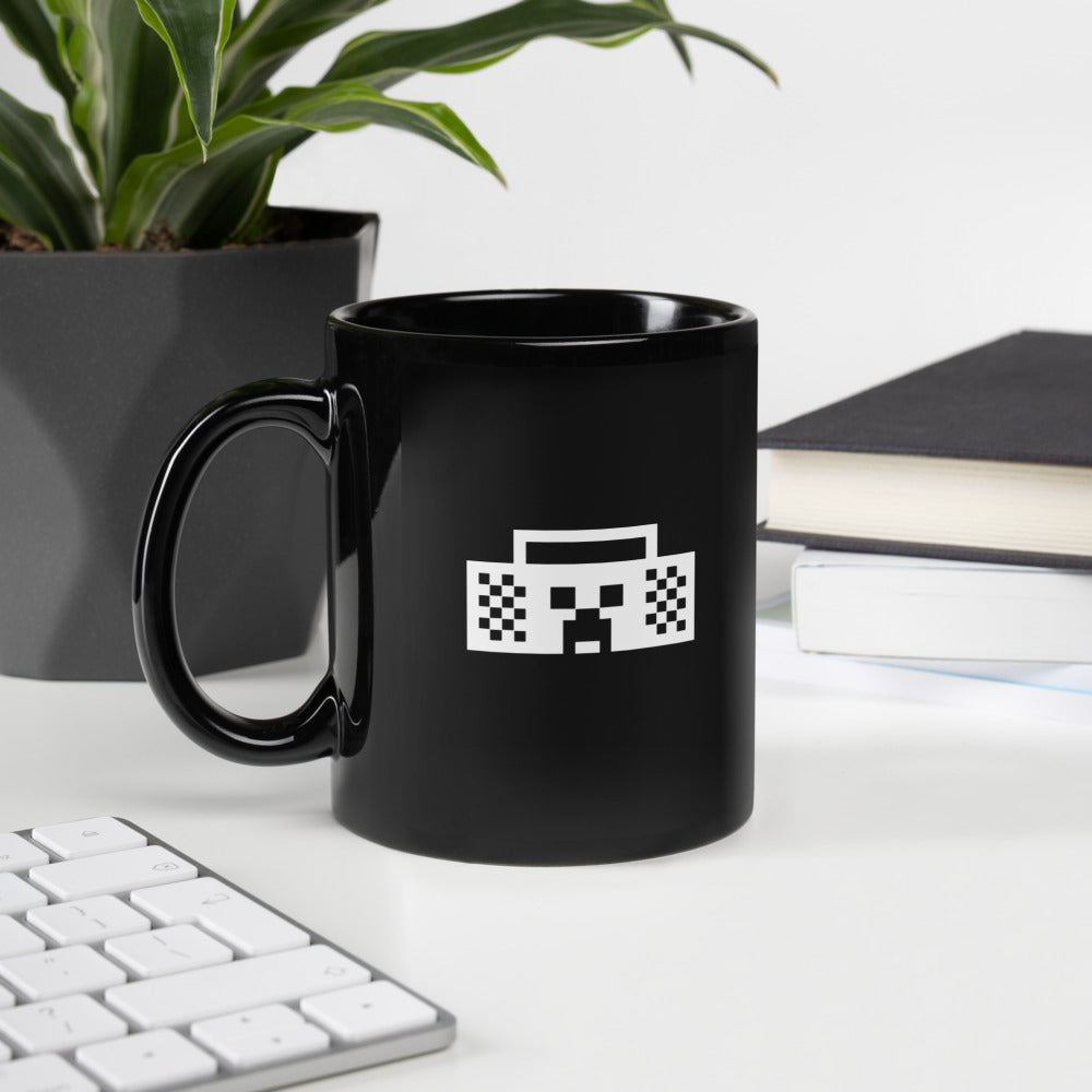 Minecraft Tuned In Creeper Black Glossy Mug - Image 5